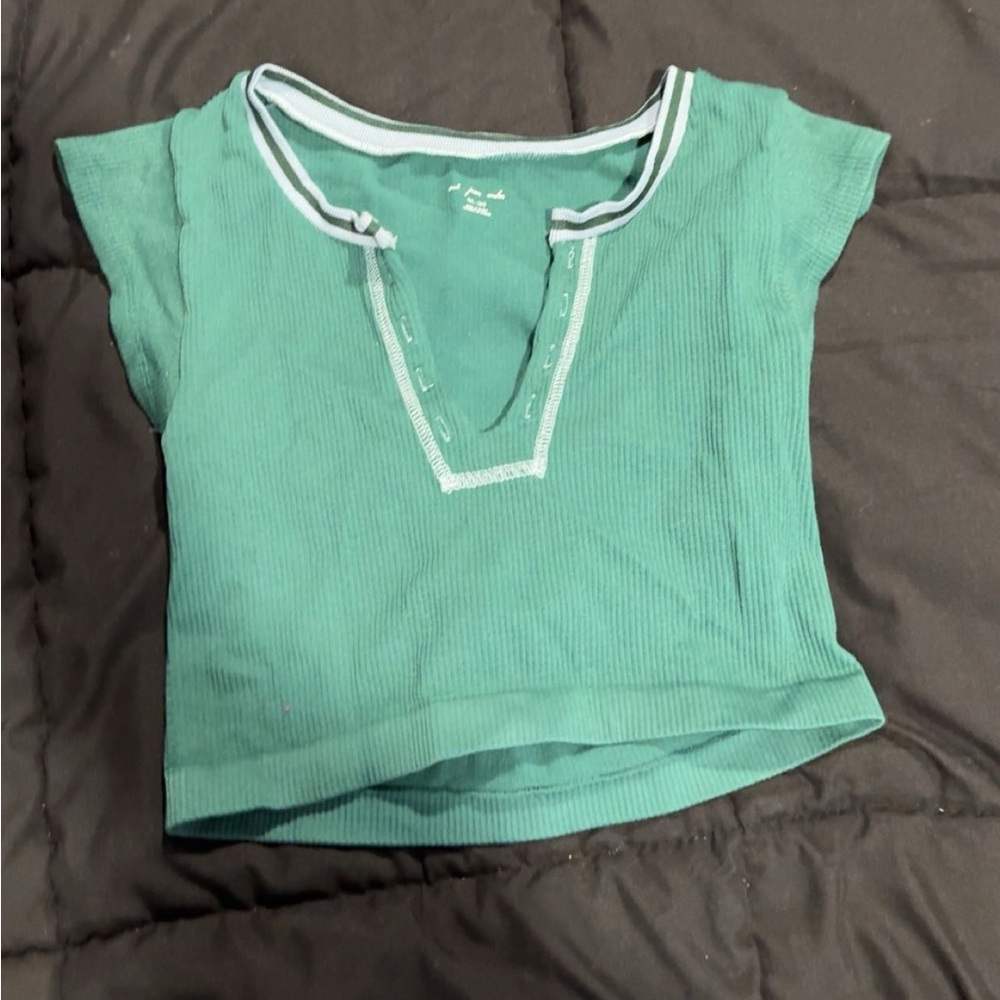 urban outfitters go for gold top, size M/L